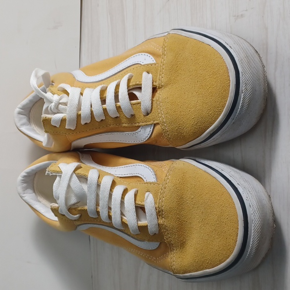 Mustard vans Womens 7.5. Great condition.